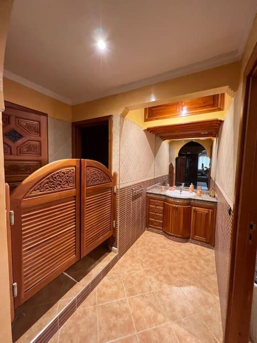 Superbe Appartement Avec Parking Gratuit Маракеш Екстериор снимка