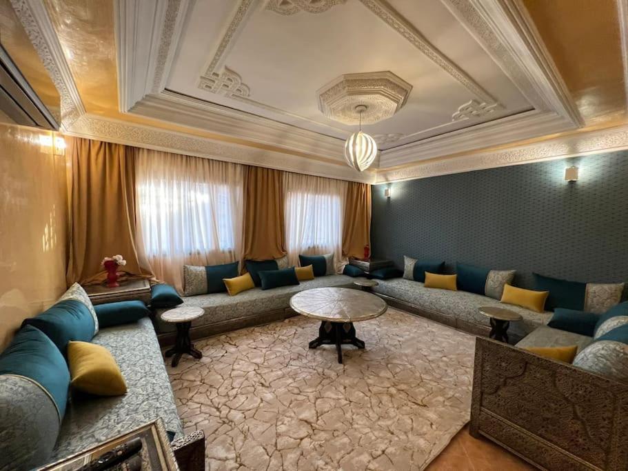 Superbe Appartement Avec Parking Gratuit Маракеш Екстериор снимка